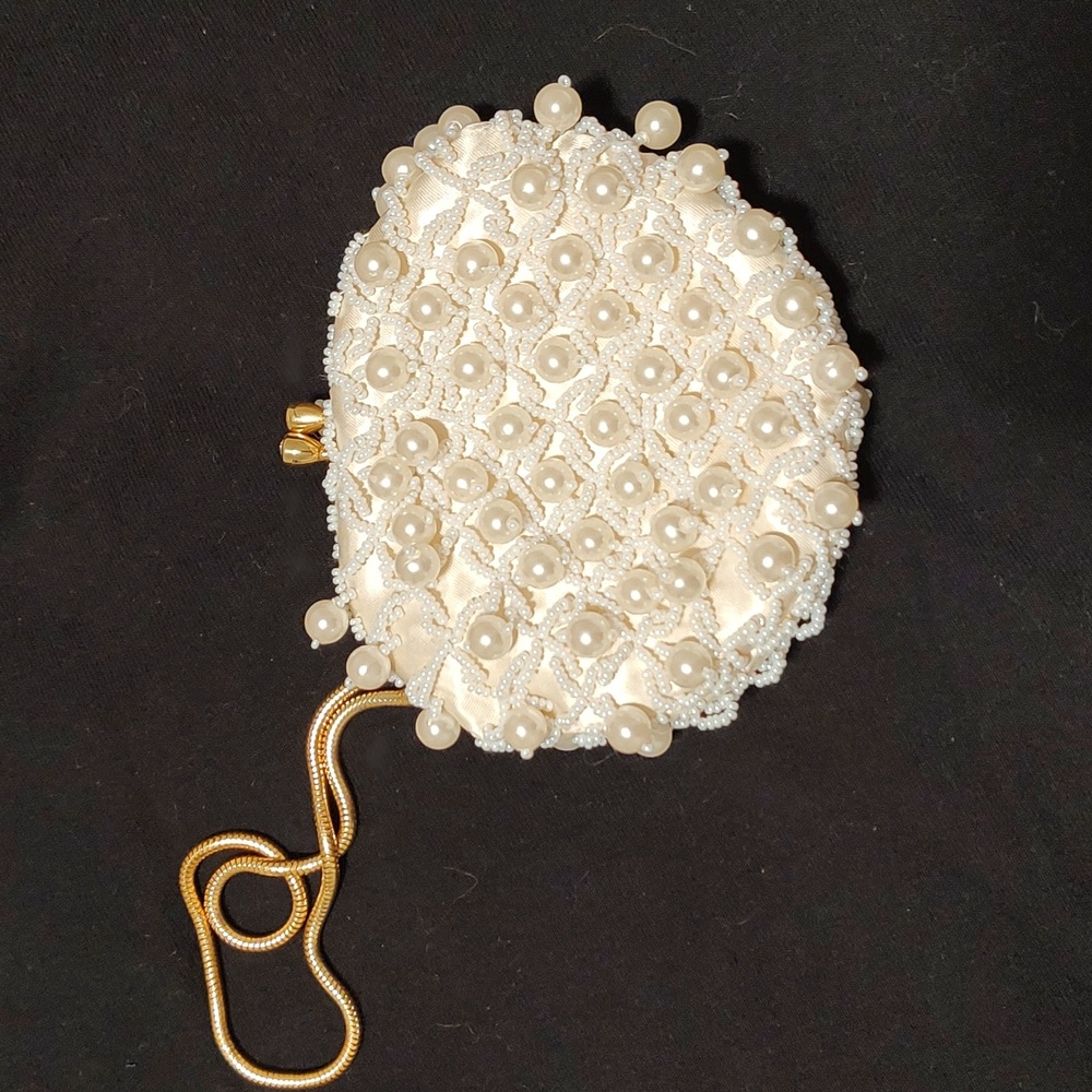 Vintage Walborg Hand Beaded Coin Purse